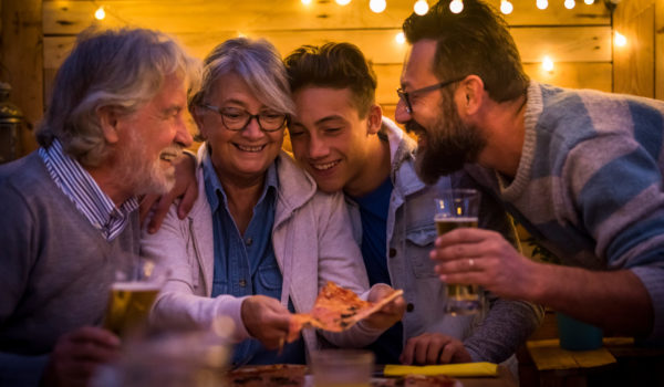 Alkohol w różnych fazach życia &#8211; czy wiek ma znaczenie? 